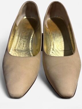 Vintage Bruno Magli Beige Pointed Leather Flats